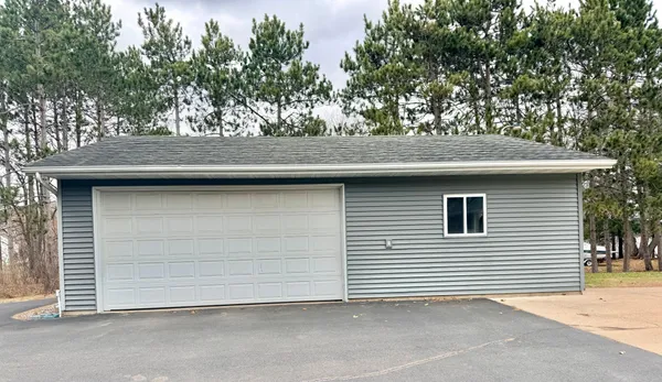 $700,000 | 4437 Old Wells Road, Eau Claire, WI 54703