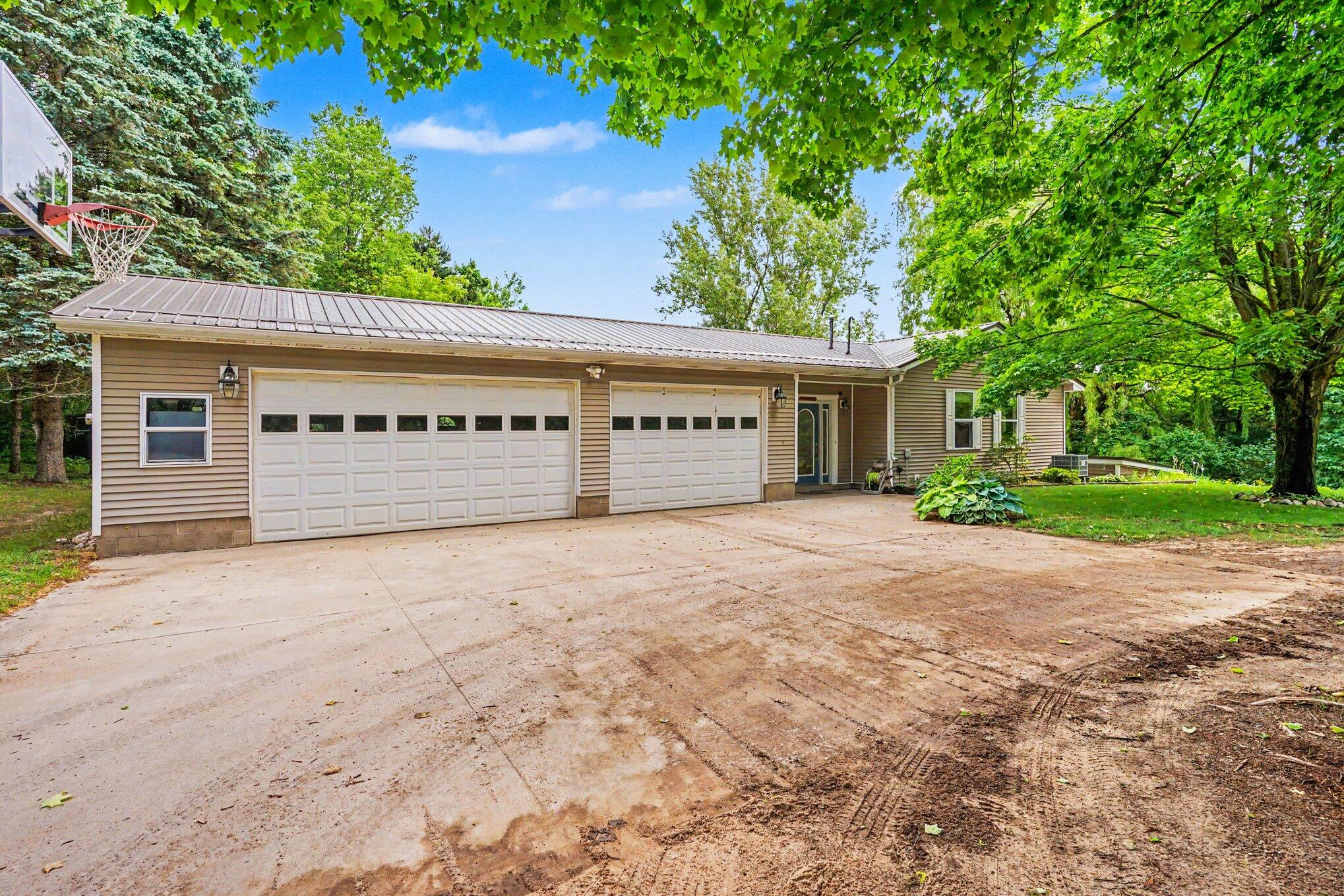 2430 West Woodrow Road Shelby, MI 49455 - Photo 26 of 38 002_file_1570