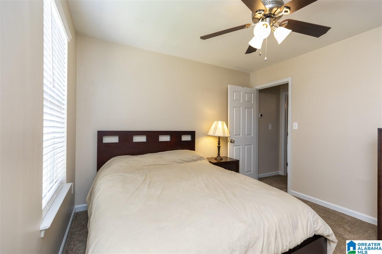 425 Meriweather Lane Calera, AL 35040 - Photo 17 of 24