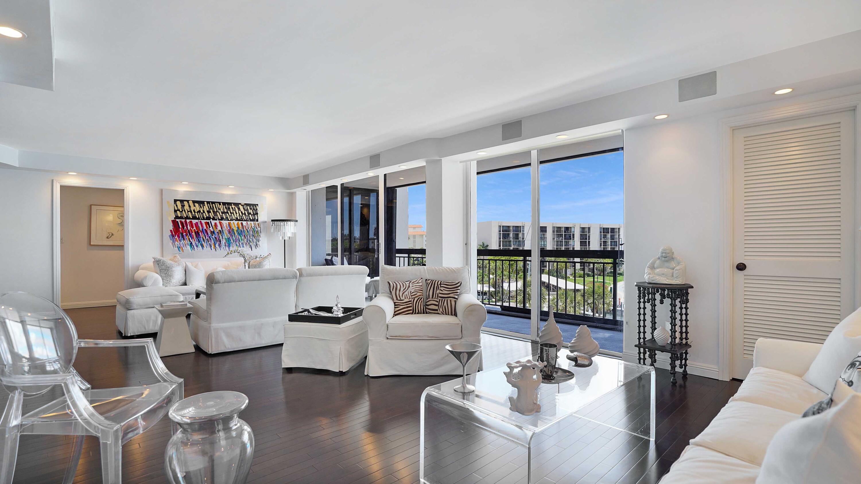 2697 North Ocean Boulevard, Unit F505 Boca Raton, FL 33431 - Photo 17 of 67 yacht-and-racquet-club-505f-guest-bathro