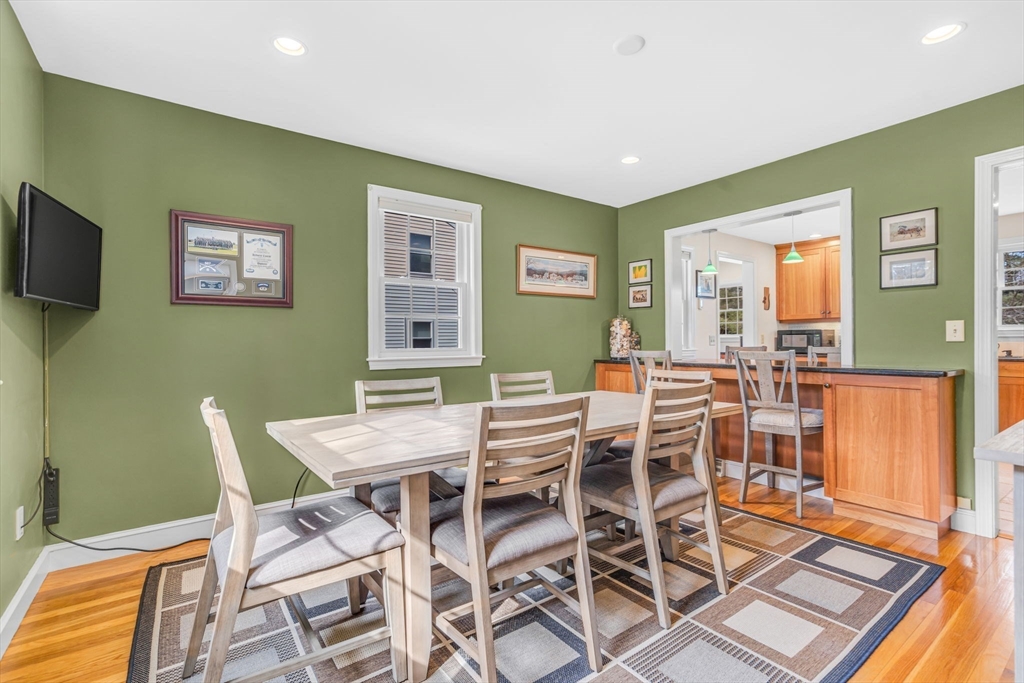 7 Eastview Road Hopkinton, MA 01748 - Photo 8 of 37 Gallery Image 8