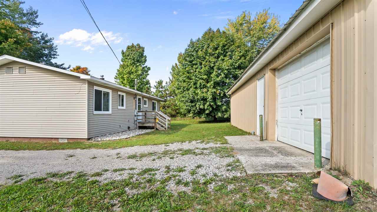 546 North Rusch Road Traverse City, MI 49696 - Photo 21 of 34 1894033-20.JPG