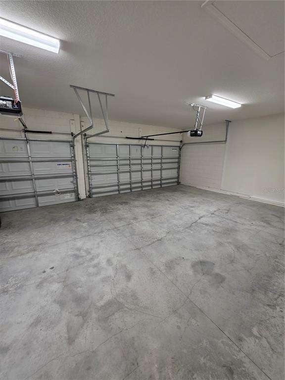 8059 Southwest 57th Court Ocala, FL 34476 - Photo 17 of 36 a view of a garage