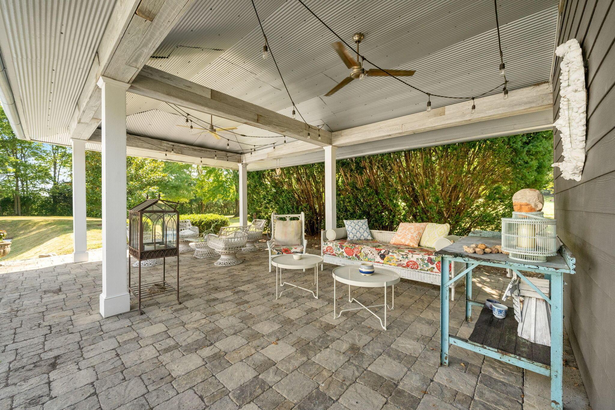 4356 Hawk Road Mechanicsburg, OH 43044 - Photo 77 of 115 Covered patio
