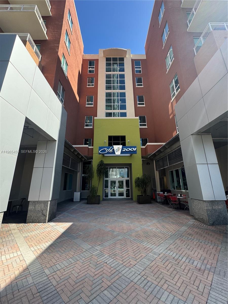 2001 Biscayne Boulevard, Unit 2621 Miami, FL 33137 - Photo 1 of 23