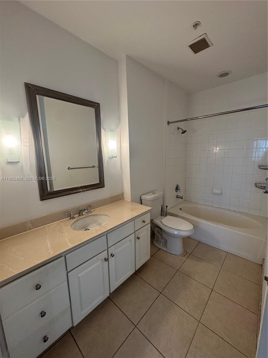 2001 Biscayne Boulevard, Unit 2621 Miami, FL 33137 - Photo 17 of 23