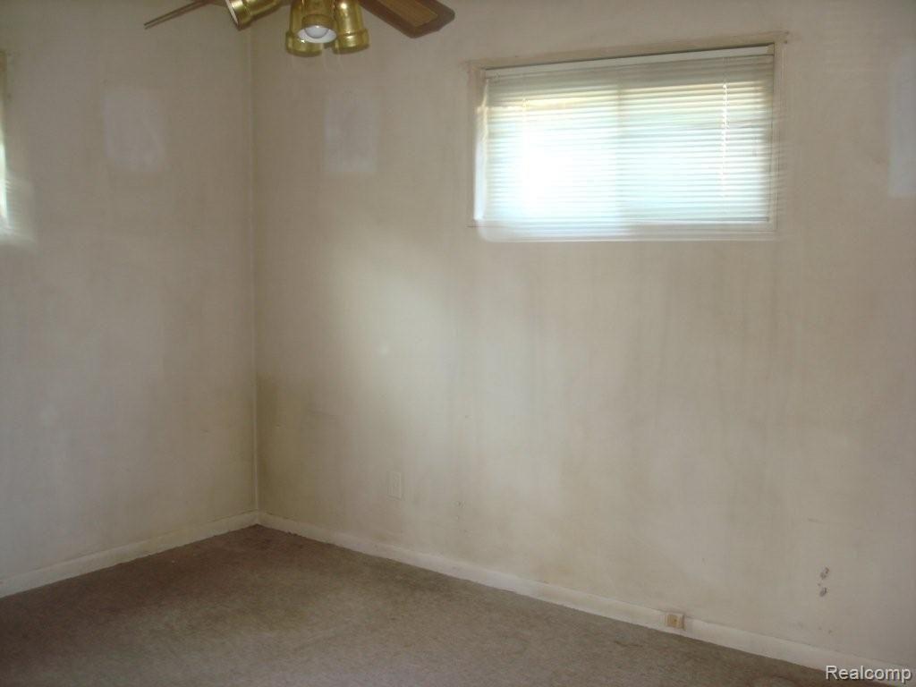 3541 Toepfer Road Warren, MI 48091 - Photo 6 of 12 Bedroom