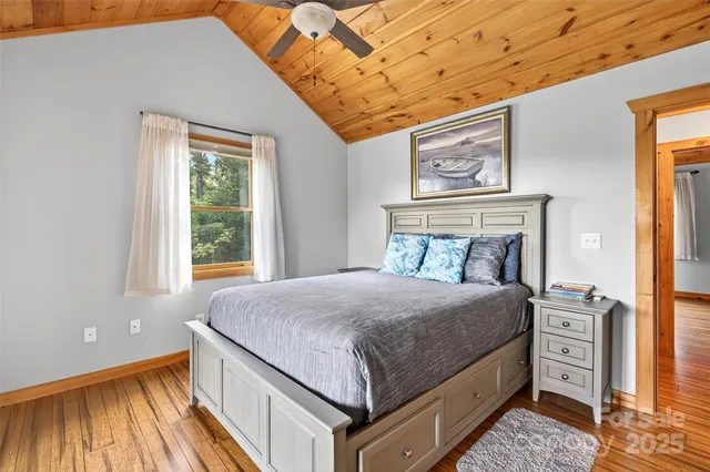 $575,000 | 26 Lakeview Trail, Nebo, NC 28761