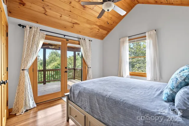 $575,000 | 26 Lakeview Trail, Nebo, NC 28761