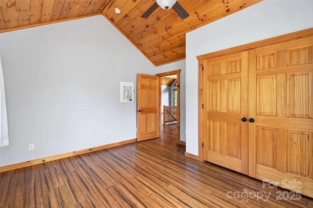 $575,000 | 26 Lakeview Trail, Nebo, NC 28761