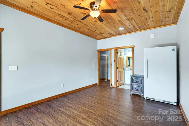 $575,000 | 26 Lakeview Trail, Nebo, NC 28761