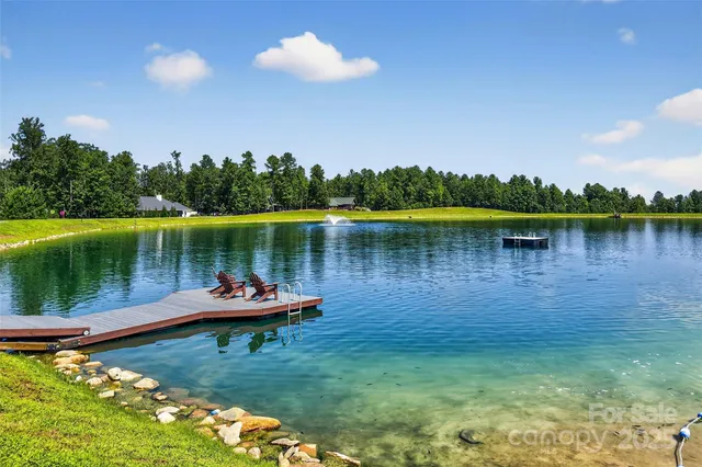 $575,000 | 26 Lakeview Trail, Nebo, NC 28761