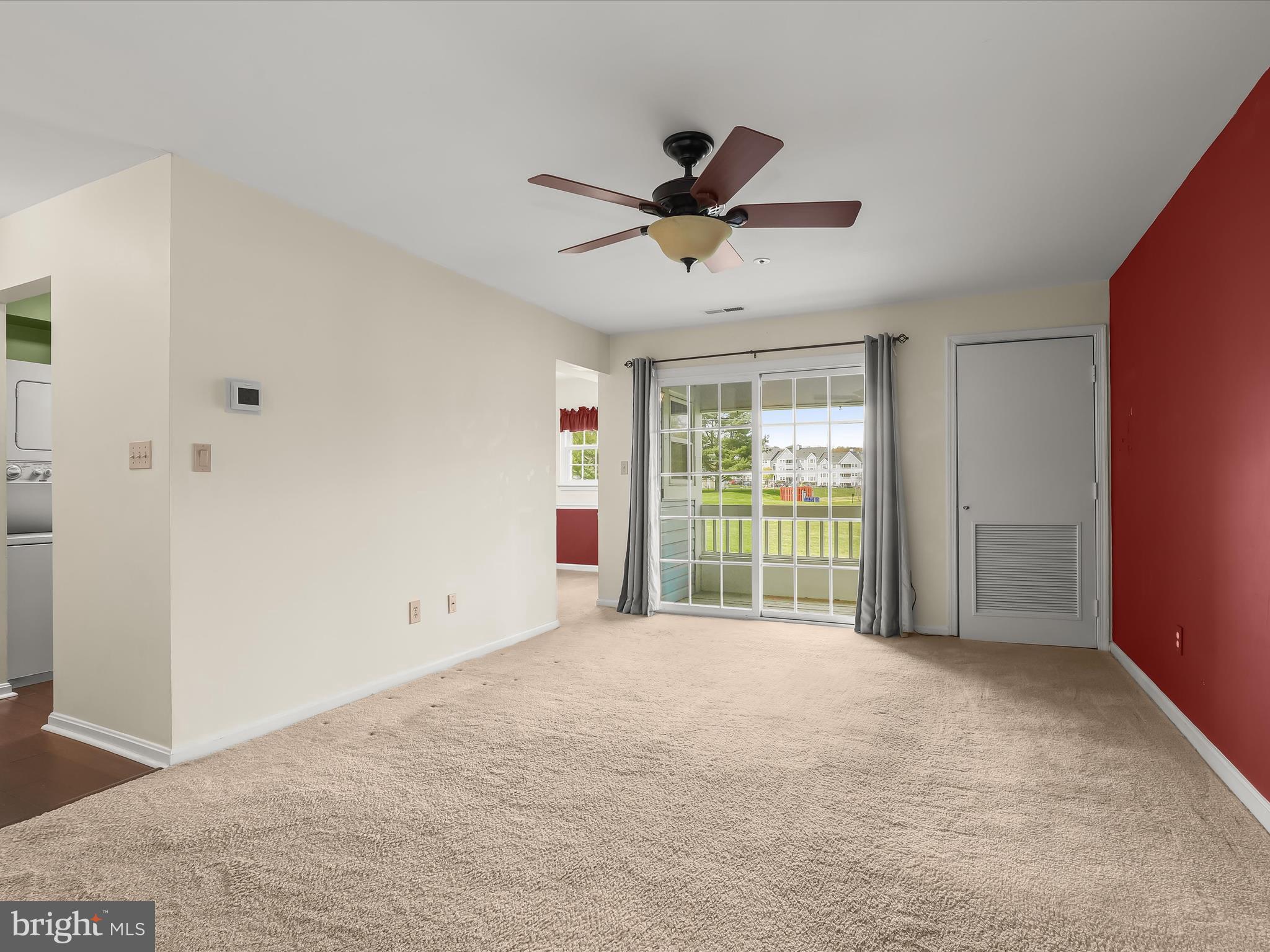 8555 Falls Run Road, Unit G Ellicott City, MD 21043 - Photo 4 of 26 Living Room