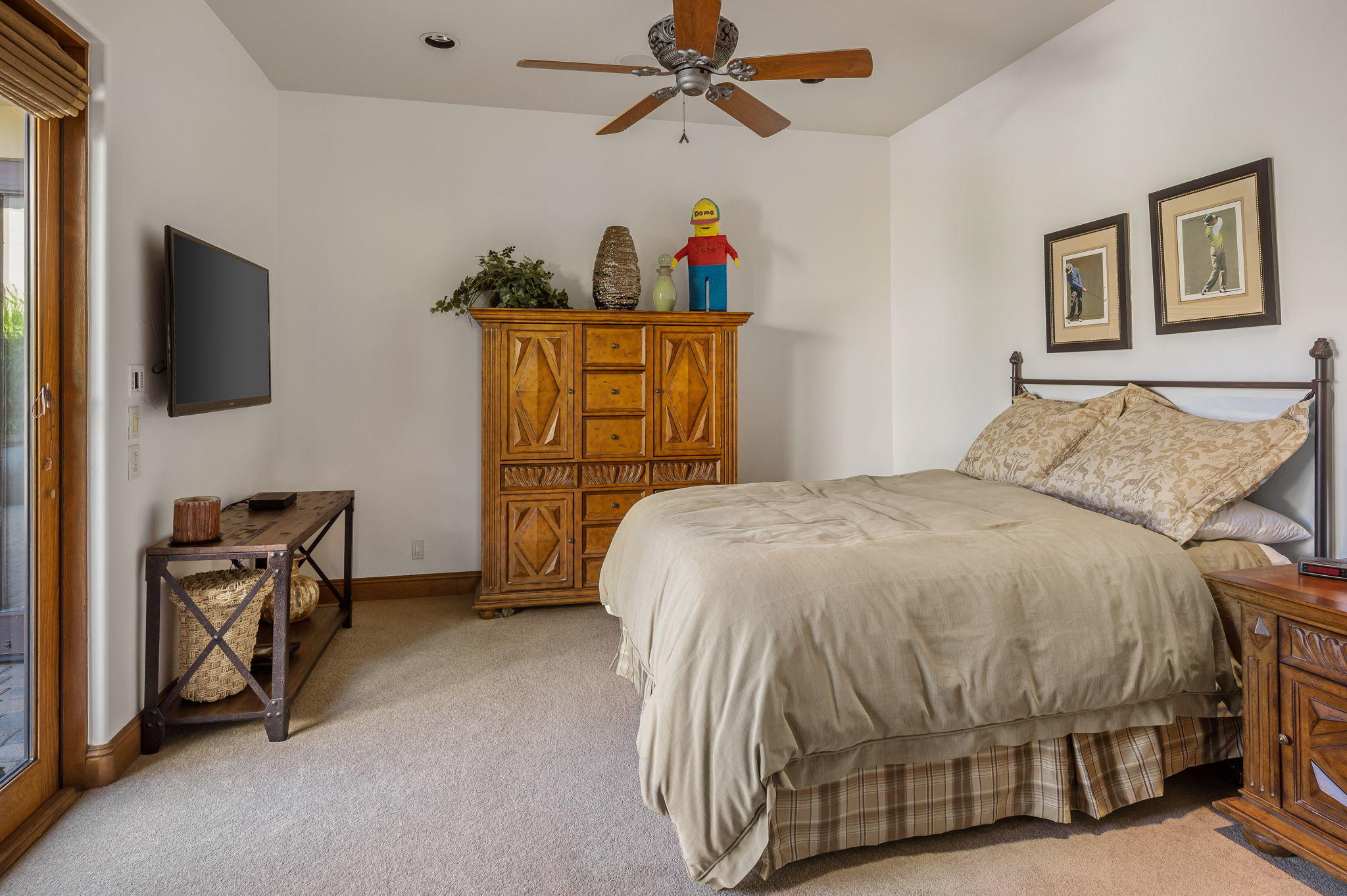 57325 Peninsula Lane La Quinta, CA 92253 - Photo 60 of 66 a bedroom with a bed and a television