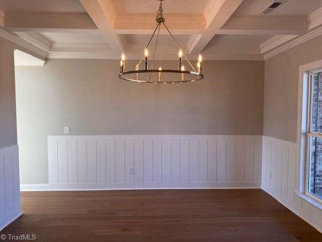 325 Grand Worth Way King, NC 27021 - Photo 2 of 26