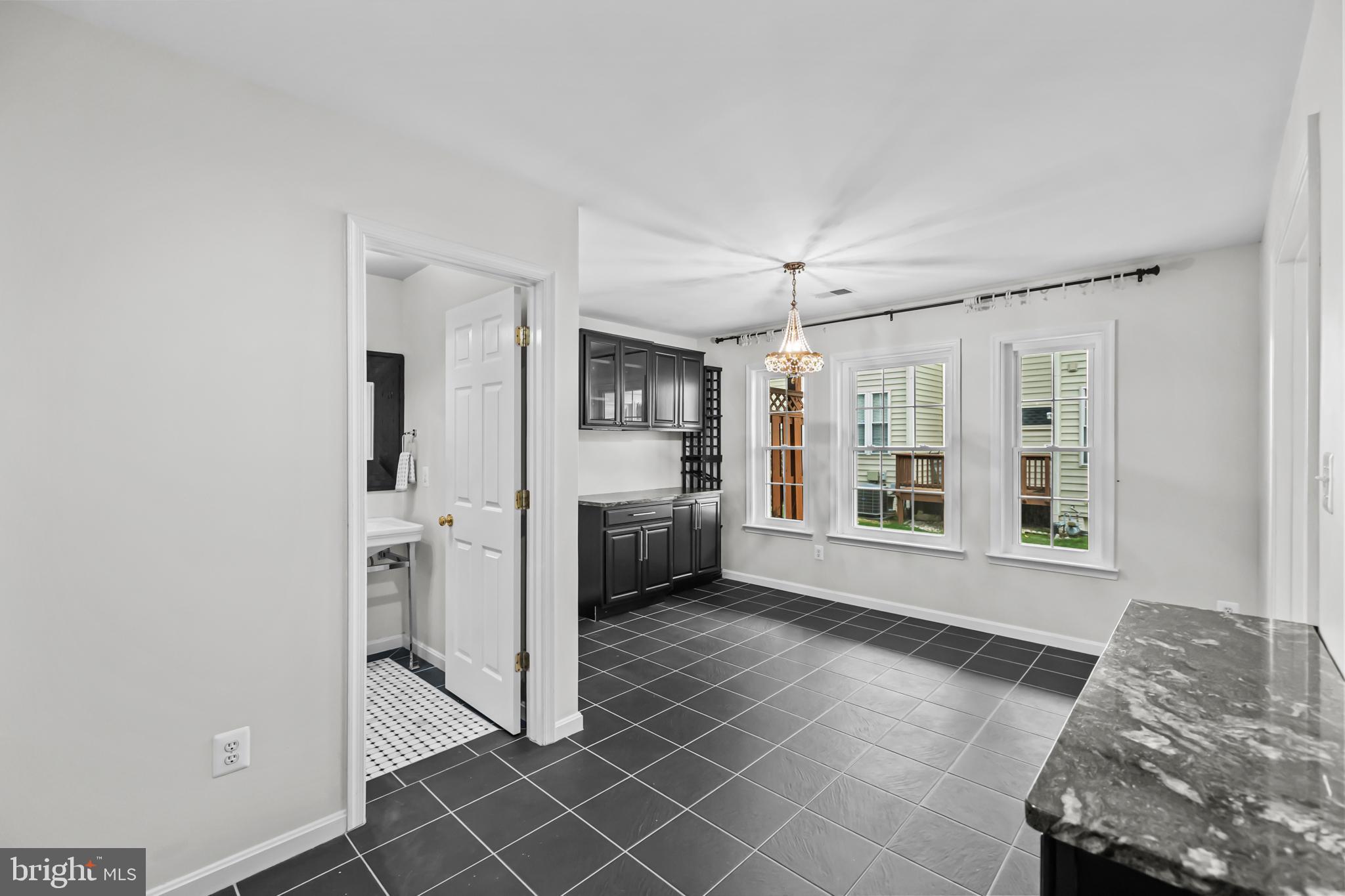 20366 Cloverfield Terrace Sterling, VA 20165 - Photo 54 of 96