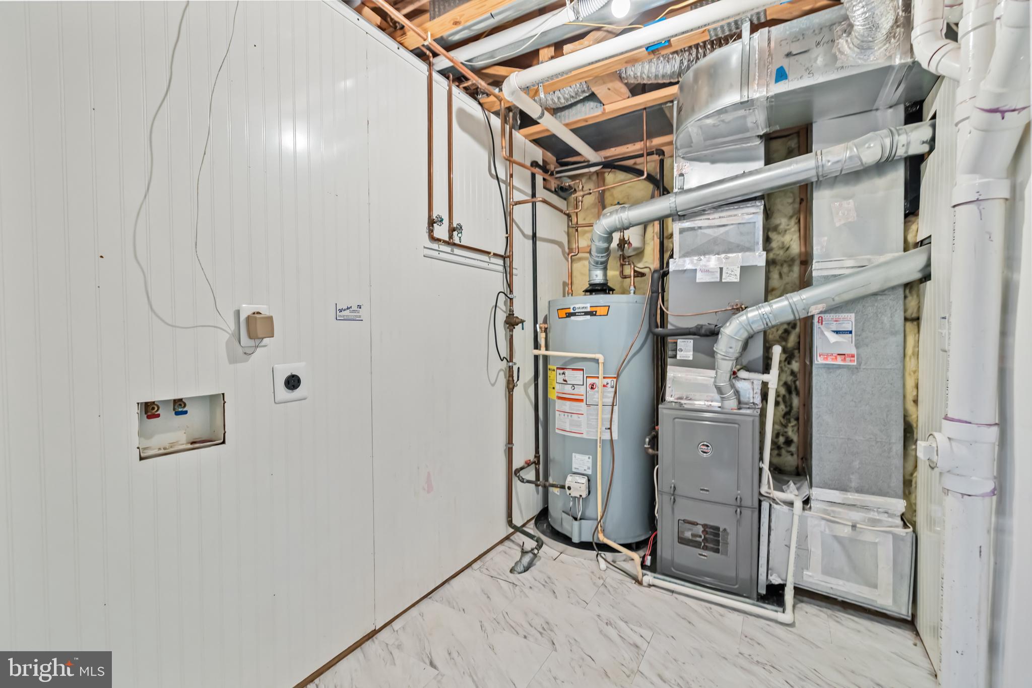 20366 Cloverfield Terrace Sterling, VA 20165 - Photo 64 of 96 a view of a storage & utility room