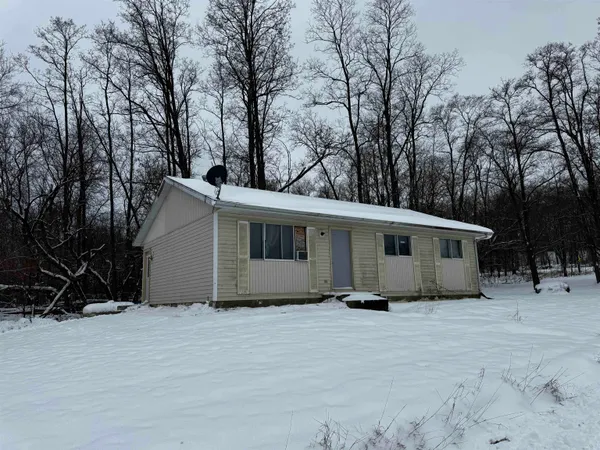 $450,000 | N2542 County Road O Road, Oxford, WI 53952