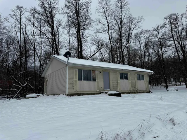 $450,000 | N2542 County Road O Road, Oxford, WI 53952