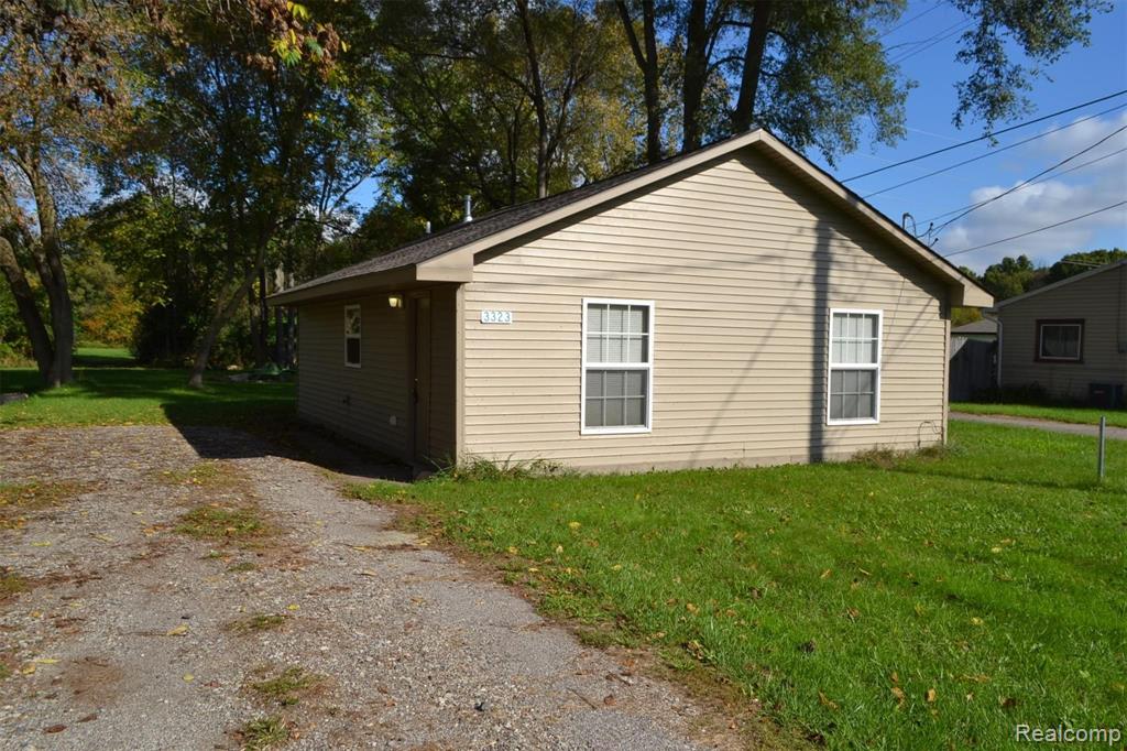 3323 East Pierson Road Flint, MI 48506 - Photo 16 of 16