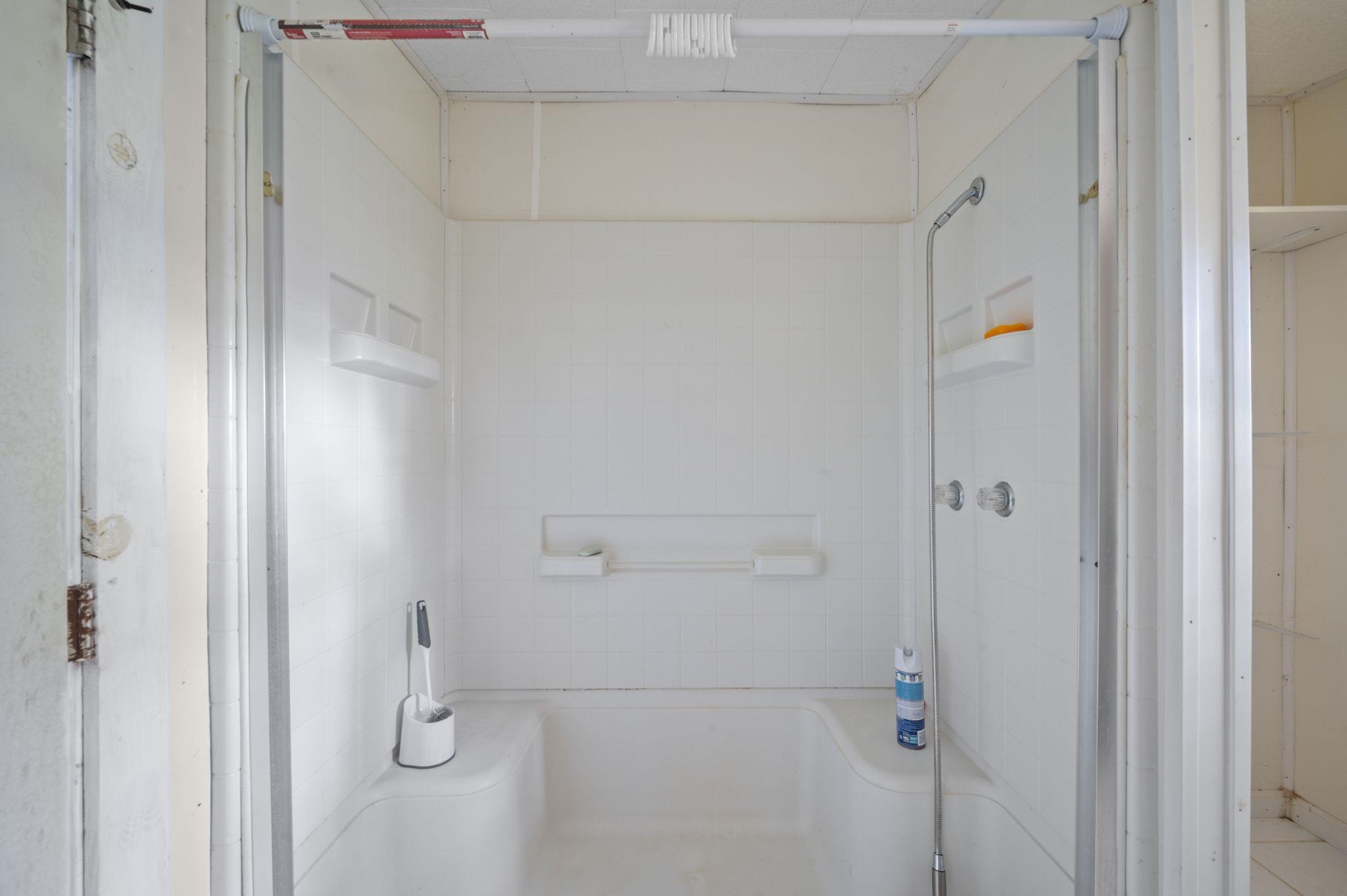 901 B D'Olive Street Bay Minette, AL 36507 - Photo 19 of 29 Bathroom