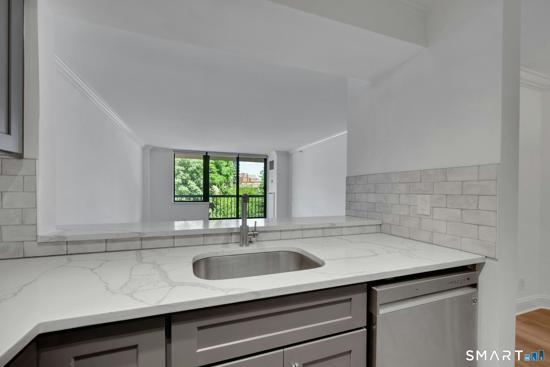 25 Forest Street, Unit 4F Stamford, CT 06901 - Photo 11 of 33