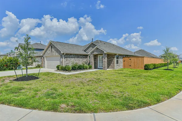 $2,275 | 13114 Dalvay Beach Drive, La Marque, TX 77568