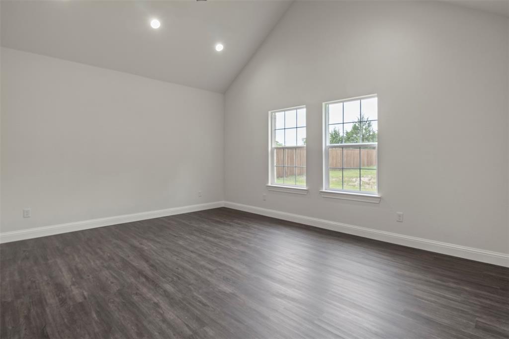 905 West Cardinal Street Ector, TX 75439 - Photo 12 of 30