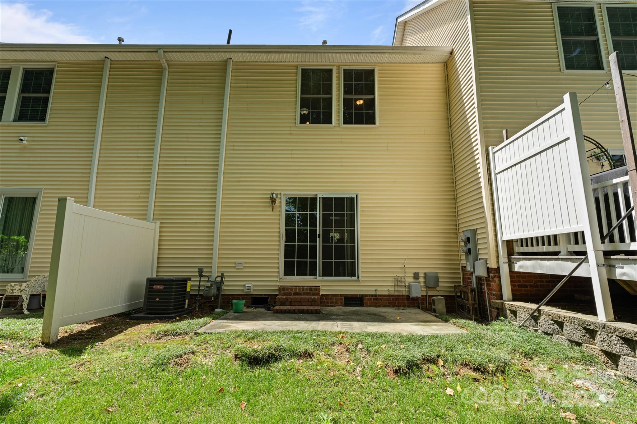 7019 Walnut Ridge Court Charlotte, NC 28273 - Photo 24 of 29 a view of front a house