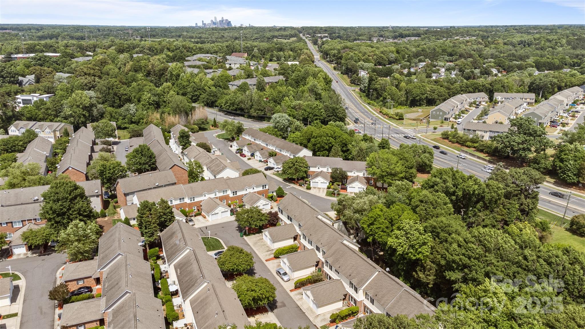 7019 Walnut Ridge Court Charlotte, NC 28273 - Photo 29 of 29 an aerial view of multiple house