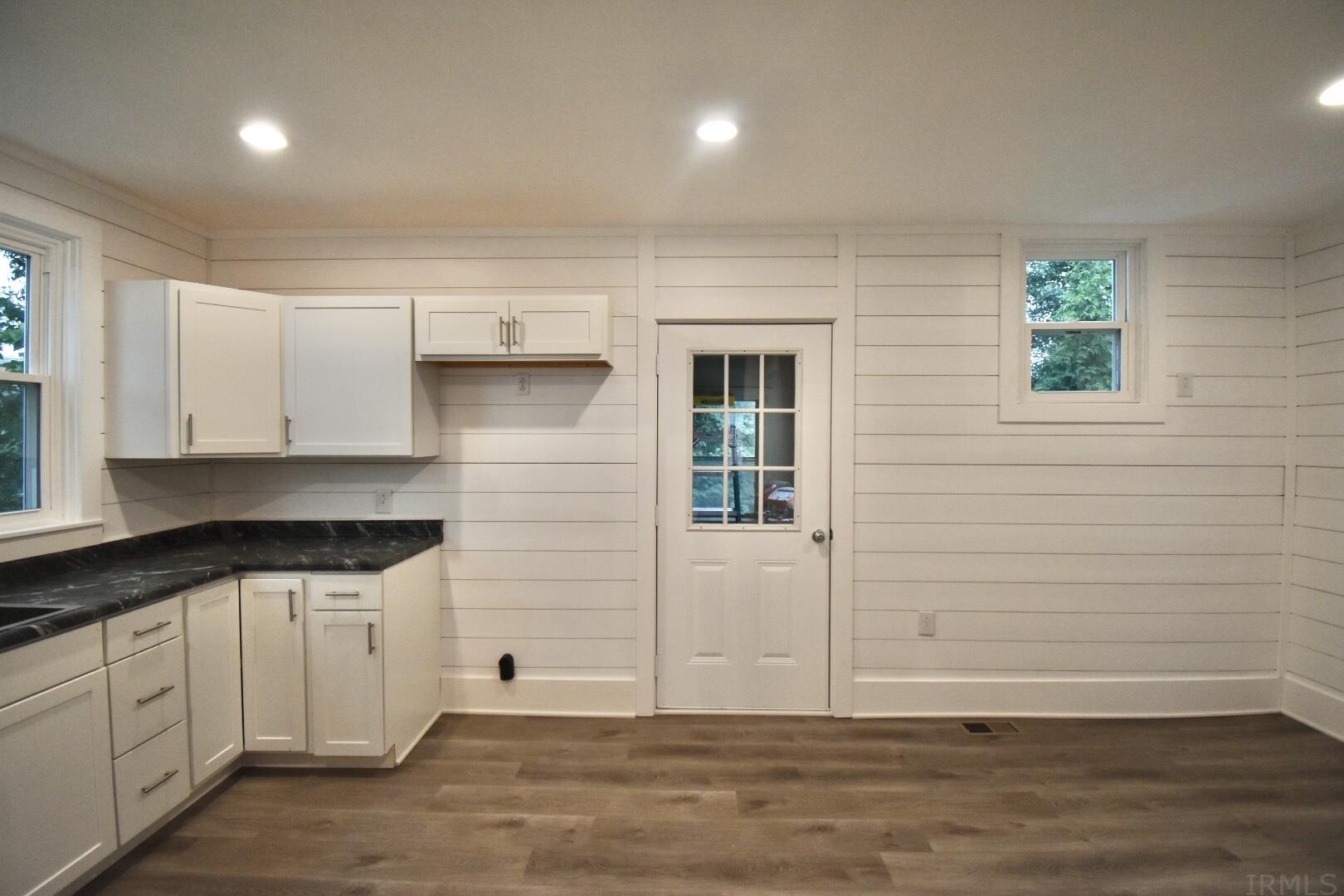 107 West Main Street Bloomfield, IN 47424 - Photo 4 of 17