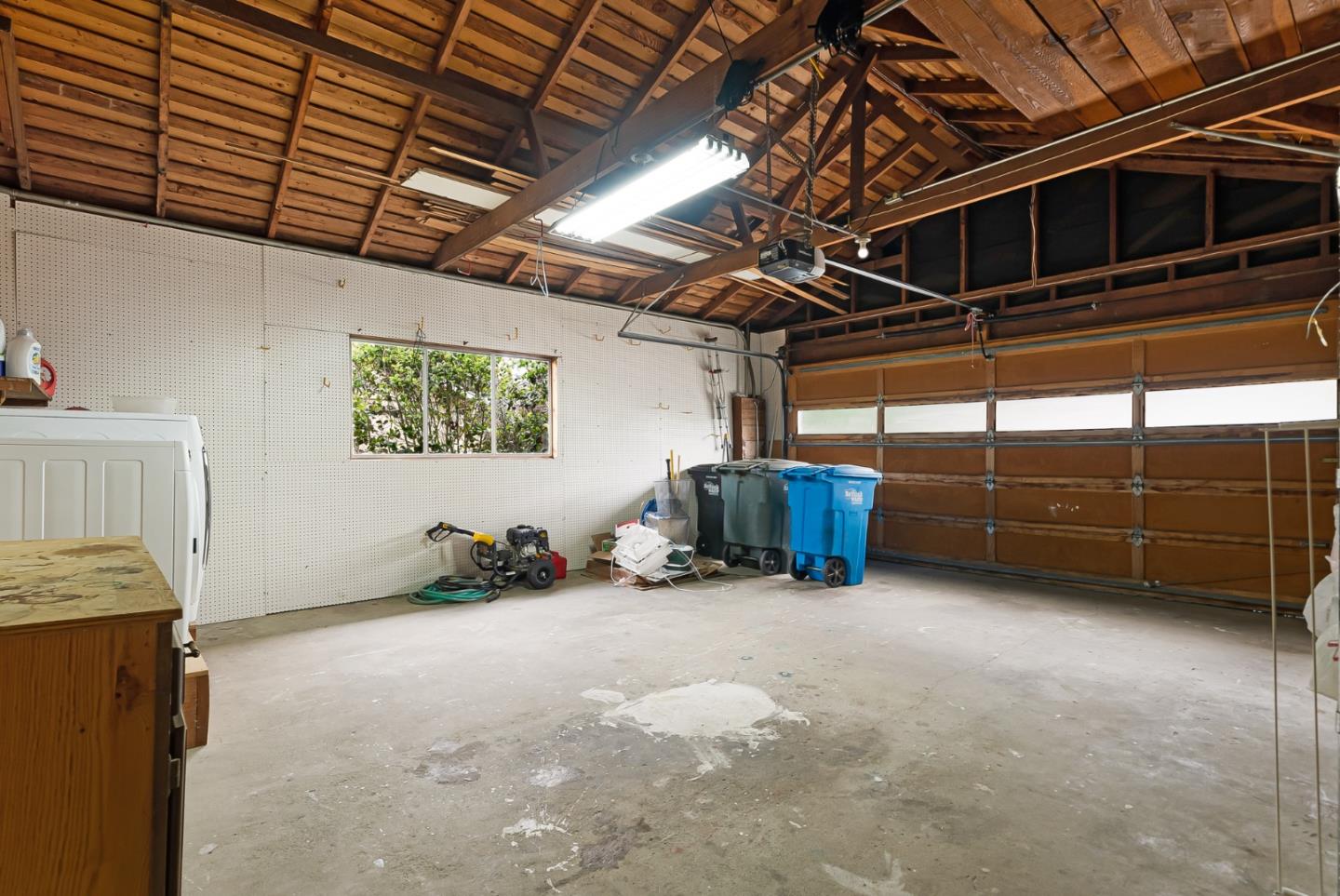 2211 Ewell Road Belmont, CA 94002 - Photo 38 of 44 a view of a room with gym equipment