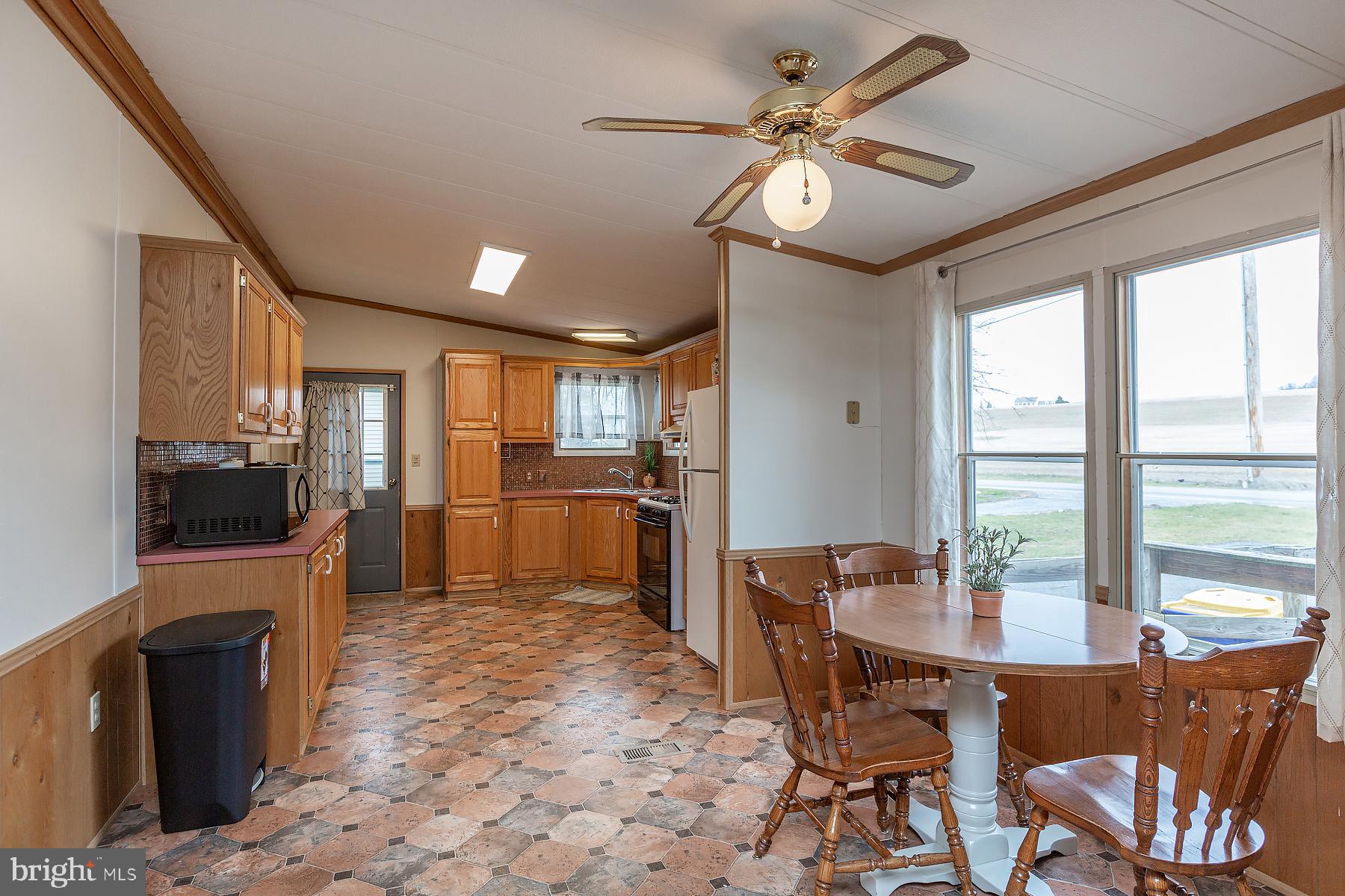 5576 Umbletown Road Gap, PA 17527 - Photo 17 of 60 Gallery Image 17