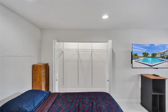 $3,800 | 877 Northeast 195th Street, Unit 222, Miami, FL 33179