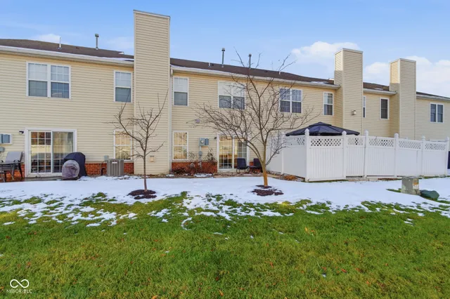 $247,000 | 409 Bedford Drive, Westfield, IN 46074