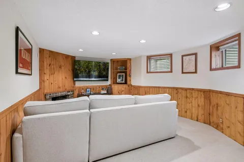 $1,100,000 | 5316 Kellogg Avenue, Edina, MN 55424