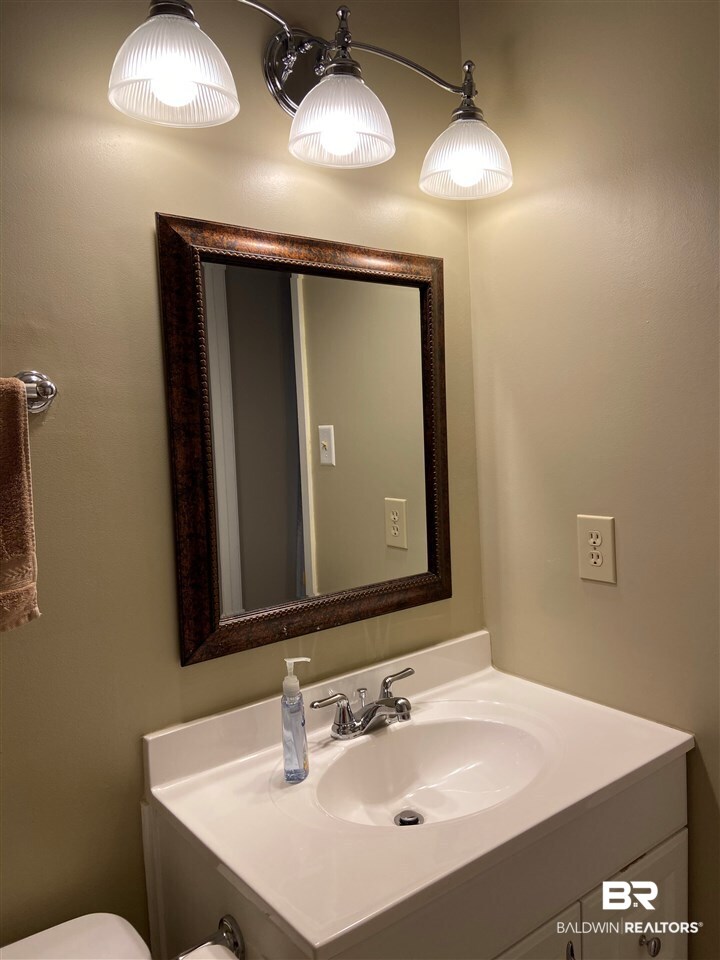 270 Thrift Street Mobile, AL 36609 - Photo 19 of 22