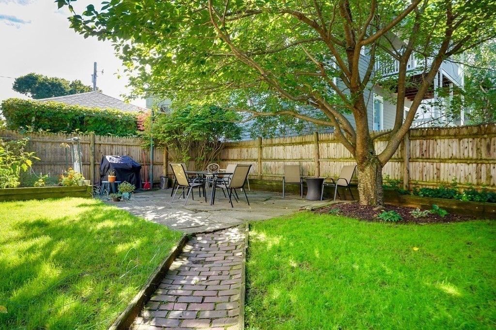 226 Trapelo Road, Unit 2 Belmont, MA 02478 - Photo 17 of 20 Gallery Image 17
