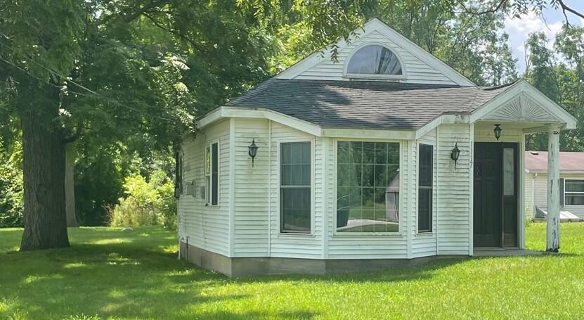 1117 Woodworth Road Jackson, MI 49202 - Photo 3 of 3 front