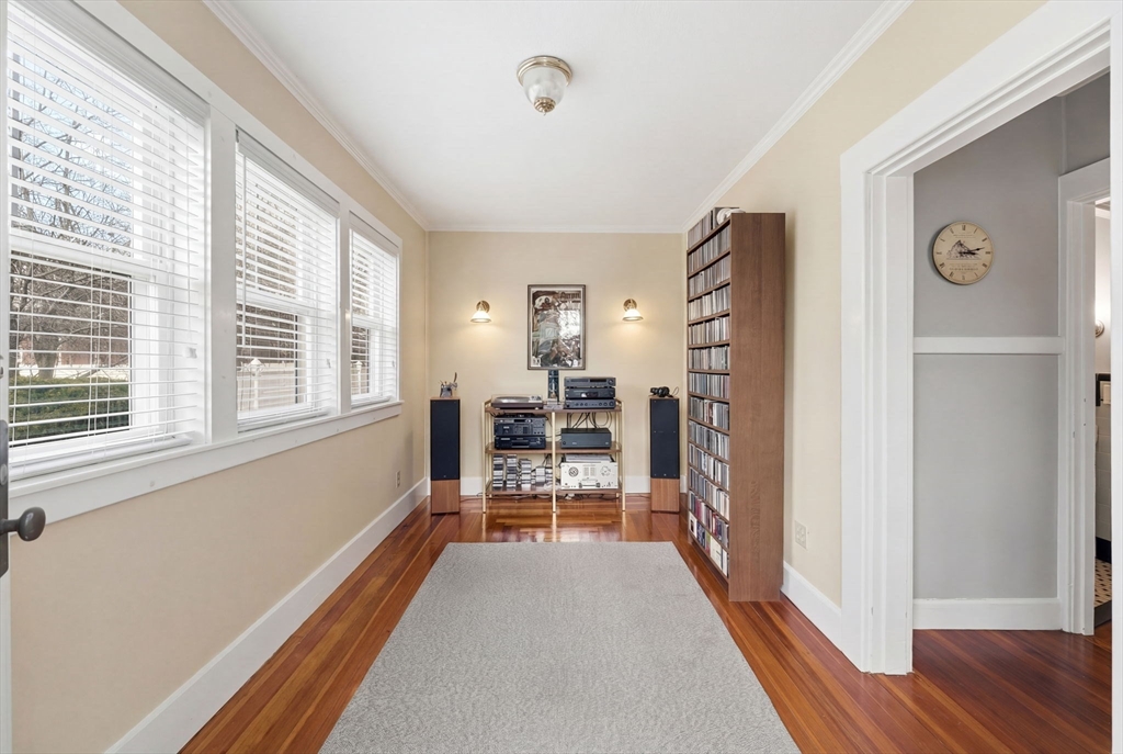 589 Smithfield Road North Providence, RI 02904 - Photo 19 of 41