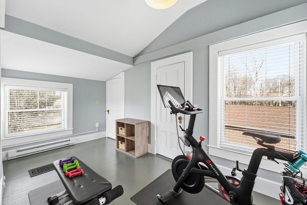 589 Smithfield Road North Providence, RI 02904 - Photo 32 of 41