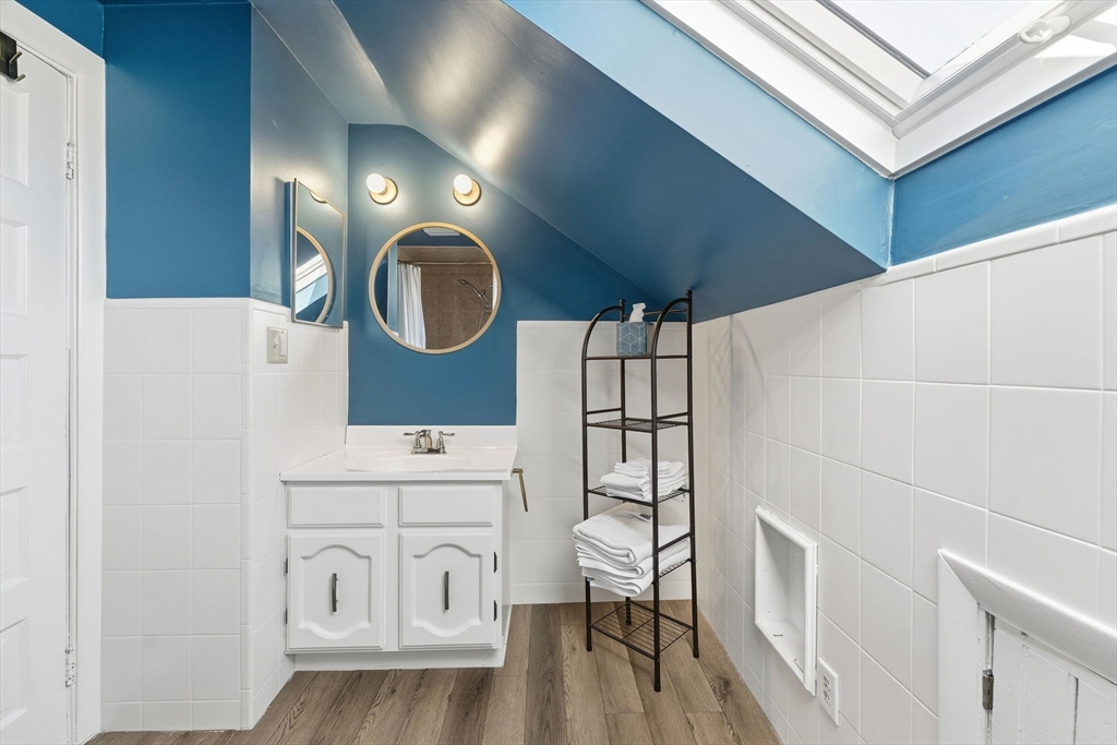 589 Smithfield Road North Providence, RI 02904 - Photo 35 of 41