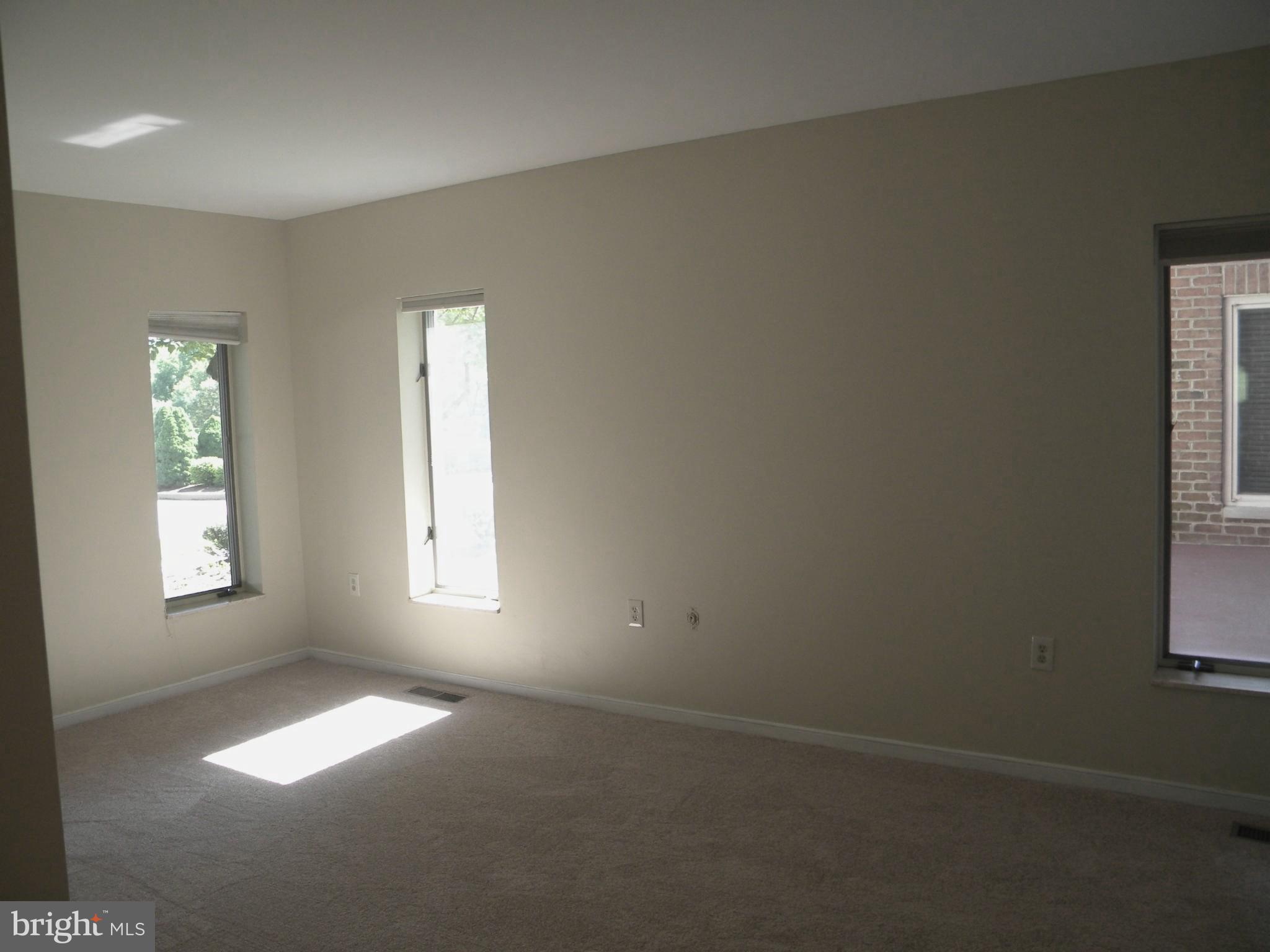 2331 Old Court Road, Unit 102 Baltimore, MD 21208 - Photo 9 of 27 Bedroom (Master)