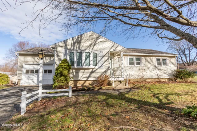$299,500 | 18 Pleasantview Drive, Dalton, MA 01226