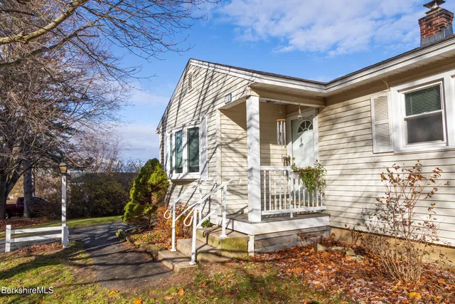 $299,500 | 18 Pleasantview Drive, Dalton, MA 01226