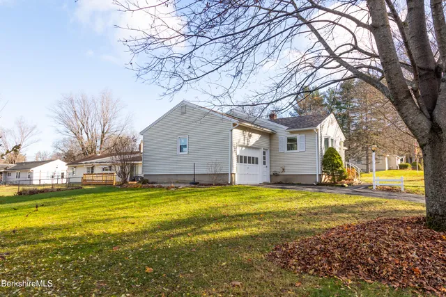 $299,500 | 18 Pleasantview Drive, Dalton, MA 01226