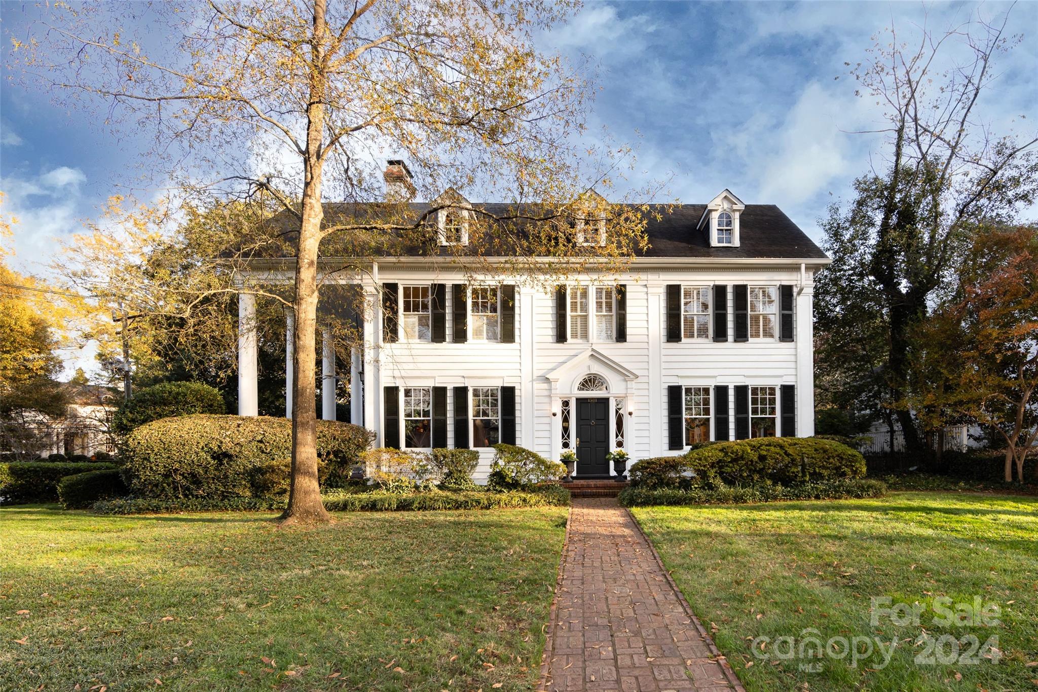 1501 Queens Road West Charlotte, NC 28207 - Photo 1 of 46 Gallery Image 1