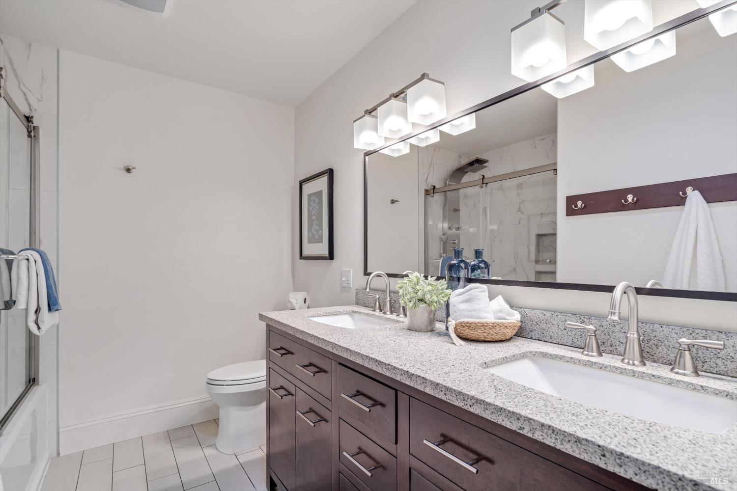 10014 Herb Road Windsor, CA 95492 - Photo 24 of 56 Hall bath