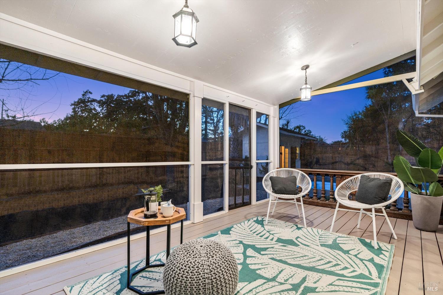 10014 Herb Road Windsor, CA 95492 - Photo 26 of 56 Spacious sleeping porch with multiple uses