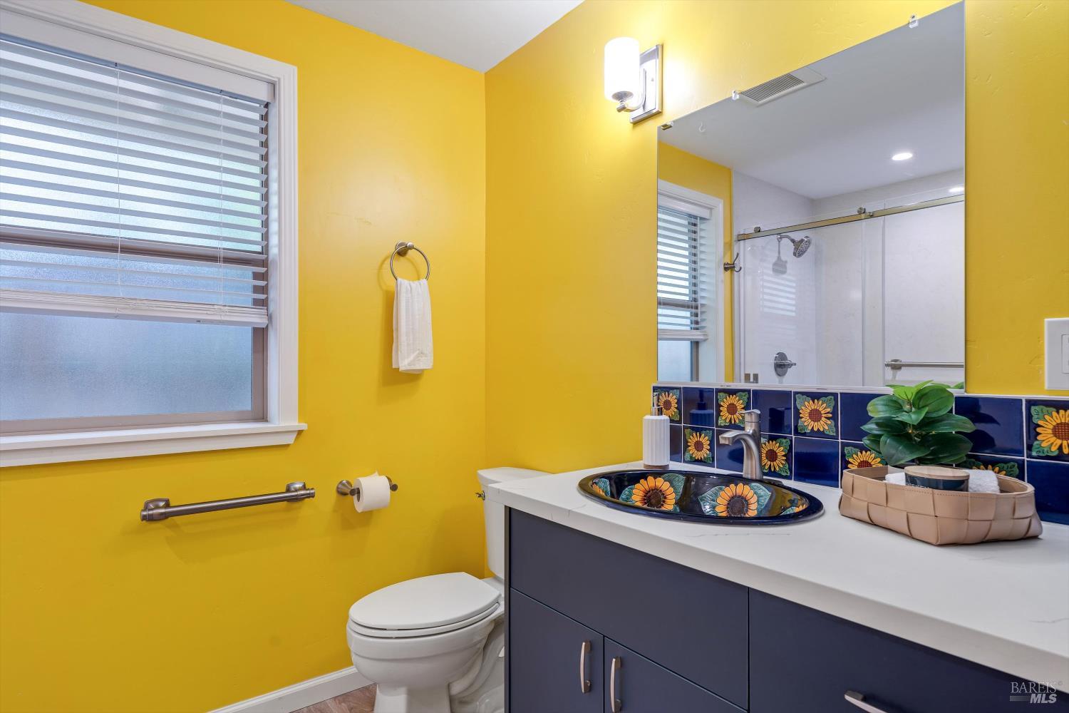 10014 Herb Road Windsor, CA 95492 - Photo 45 of 56 Full bath in ADU